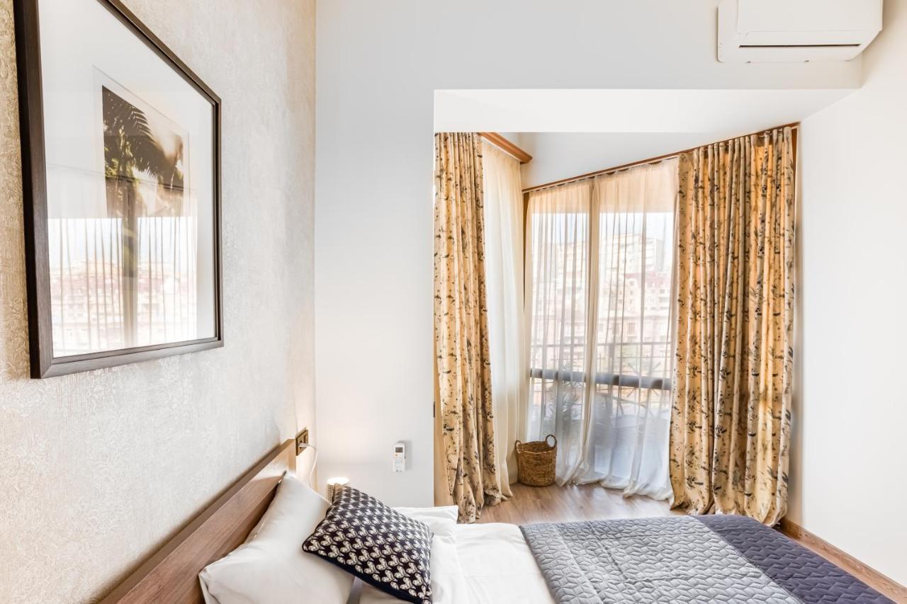 Hotelise I Tonic Apartment Ереван Екстериор снимка